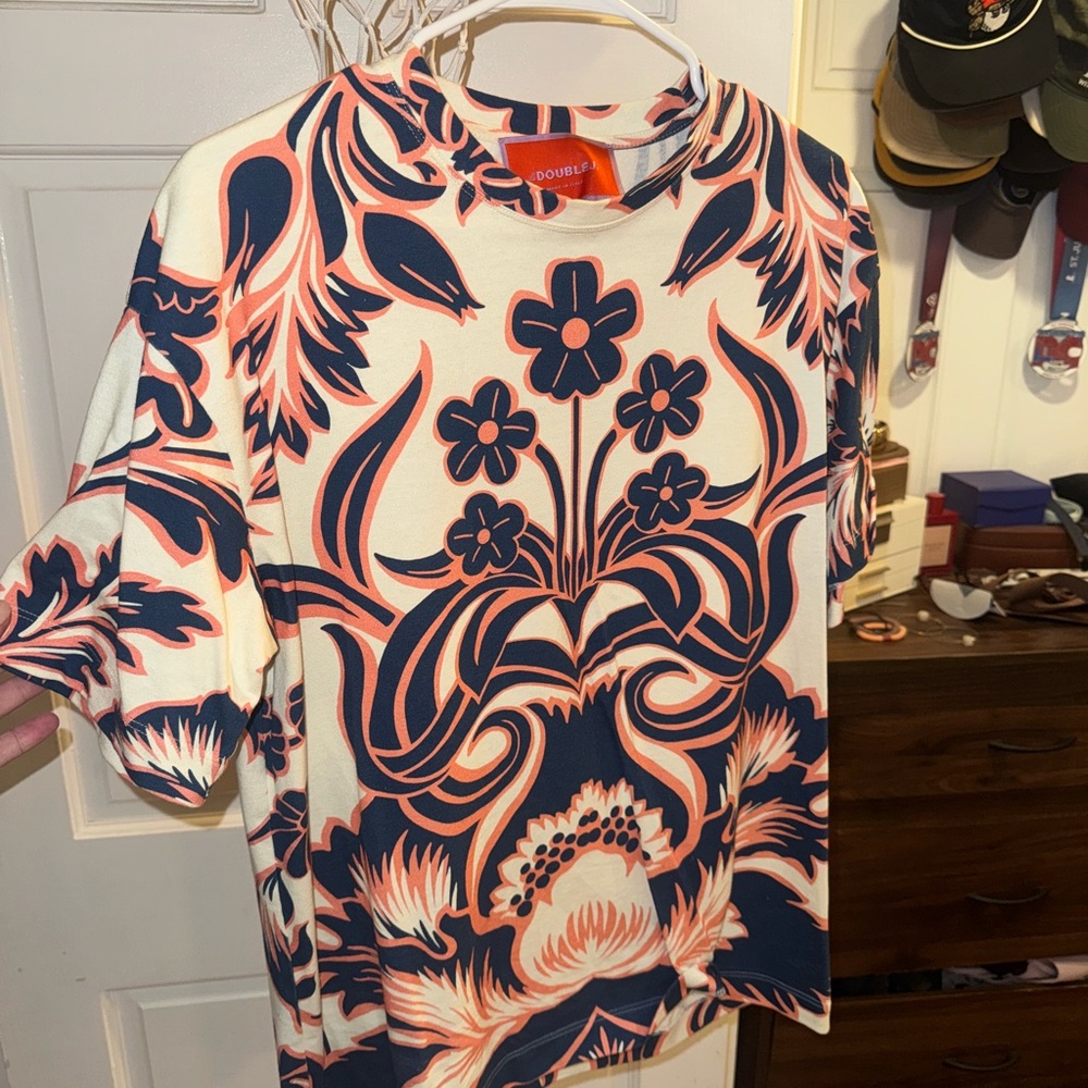 LaDoubleJ Women's Floral Short Sleeve Tee - Navy and Coral